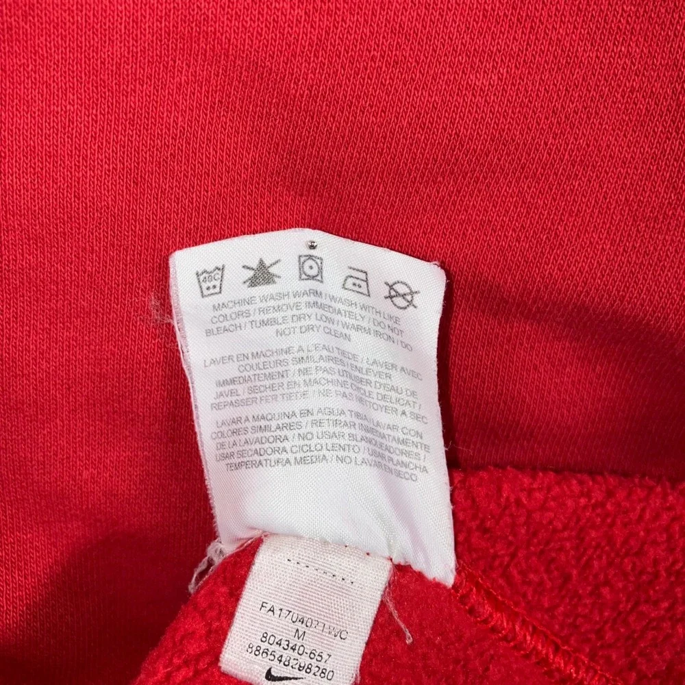Nike keywords sportswear